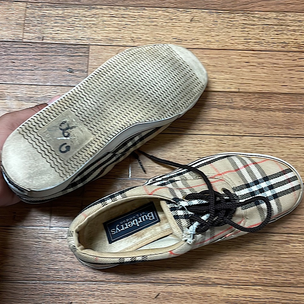 🧡 Burberry 🧡 - Picture 6 of 8